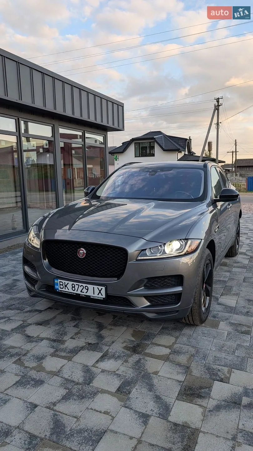 Jaguar F-Pace 2018 — 1