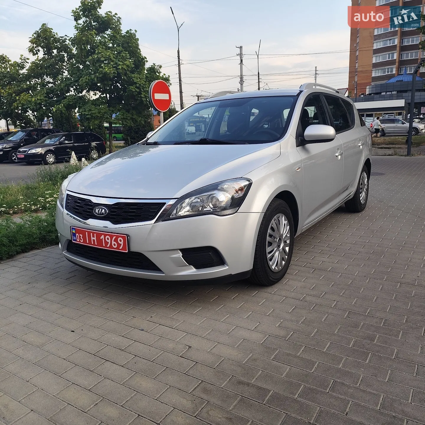 Kia Ceed 2010 — 1