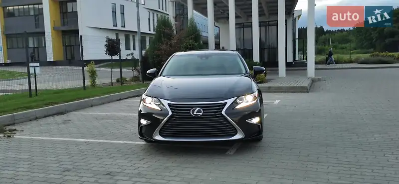 Lexus ES, 2017