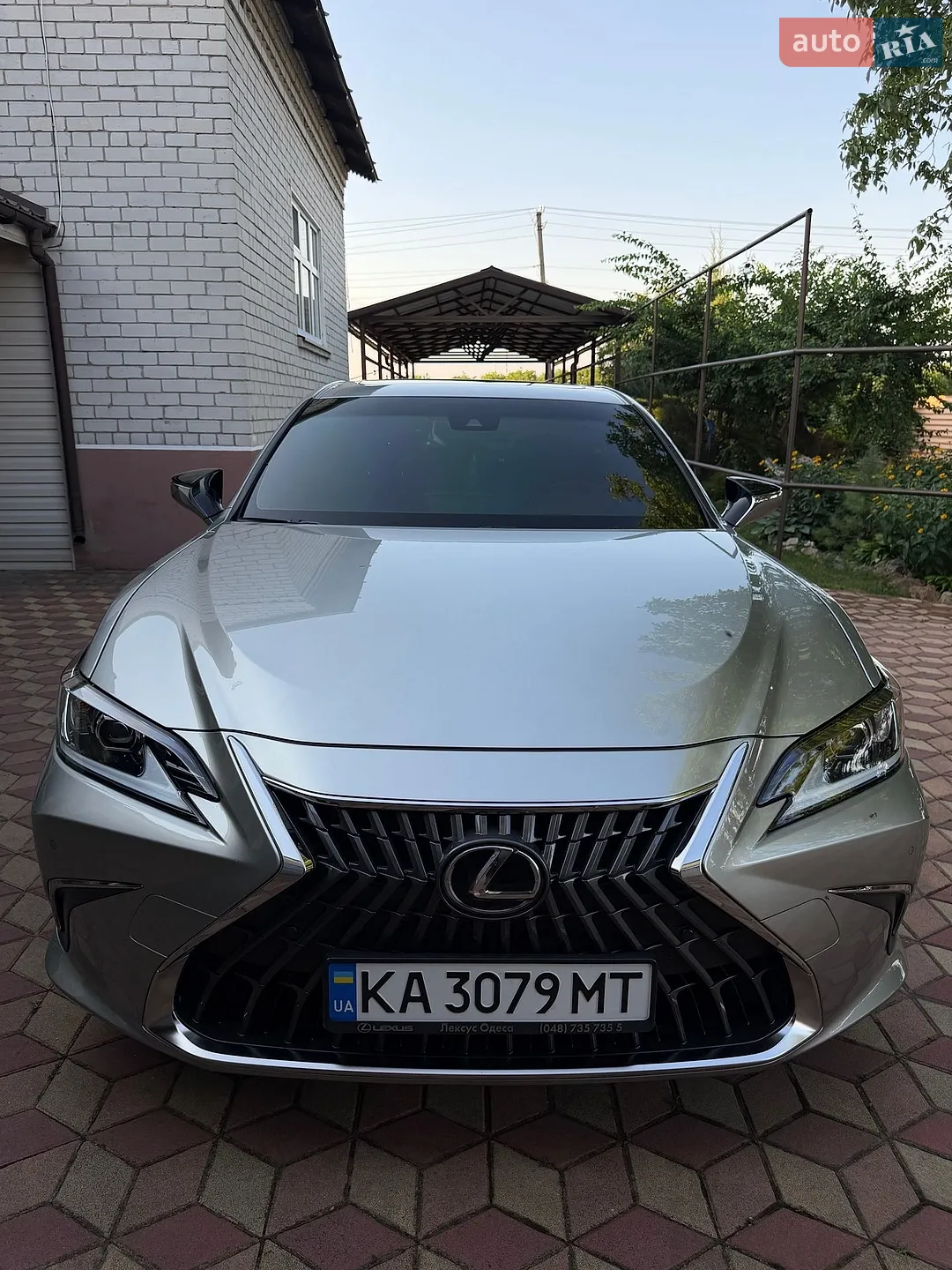 Lexus ES 2022 — 1
