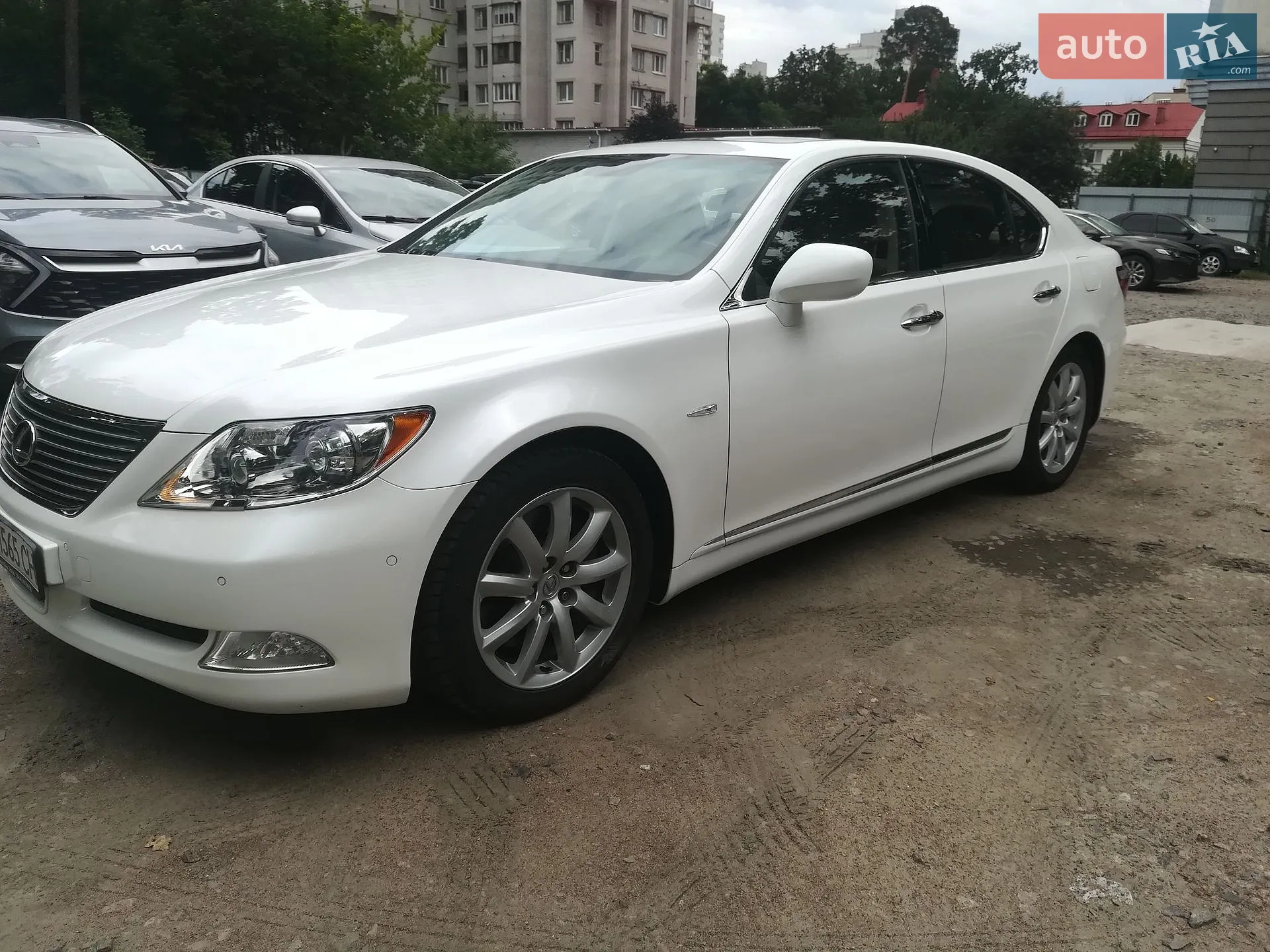 Lexus LS, 2008
