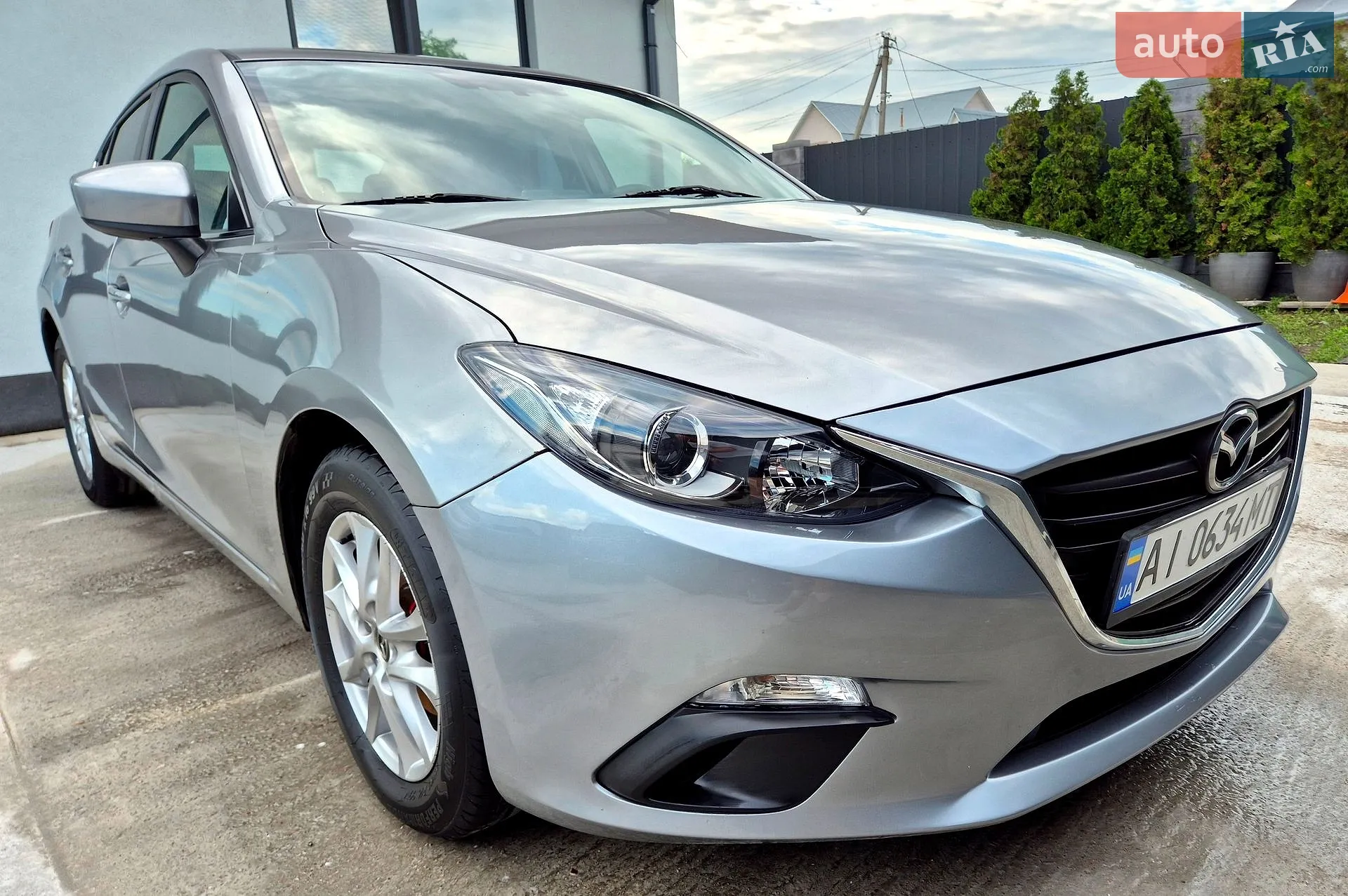 Mazda 3, 2015