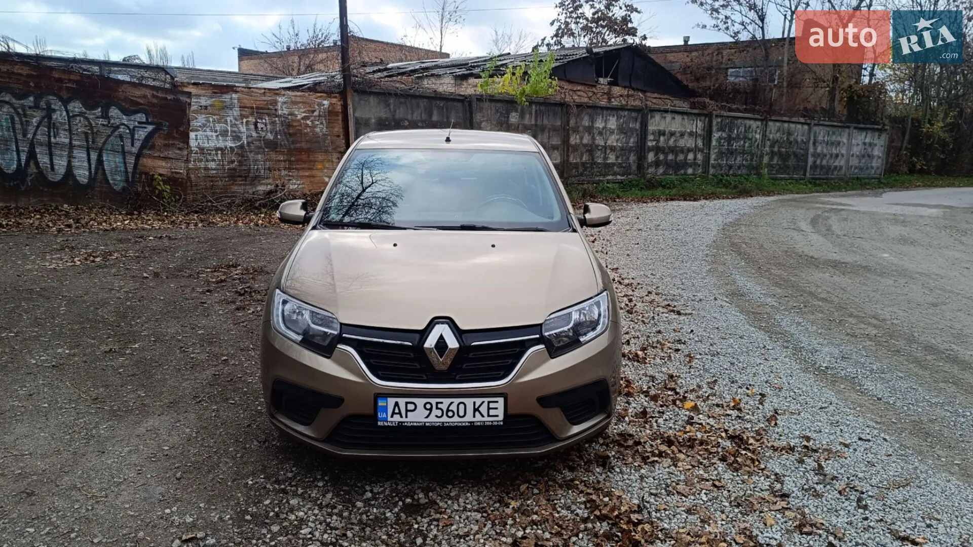 Renault Logan 2020 — 1