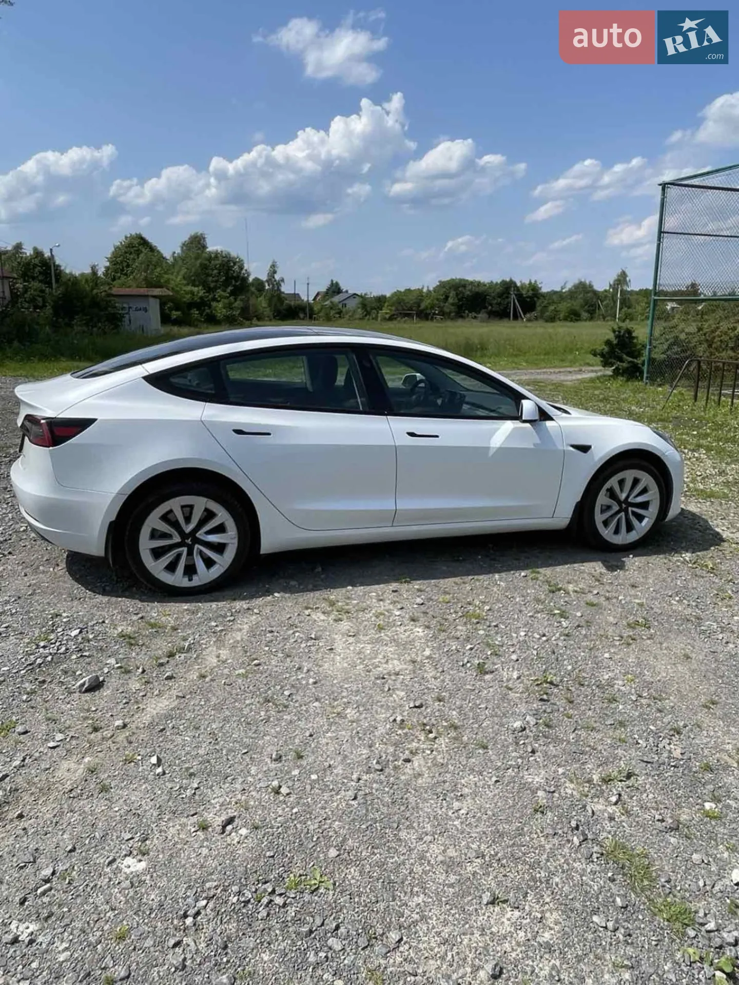 Tesla Model 3 2023 — 1