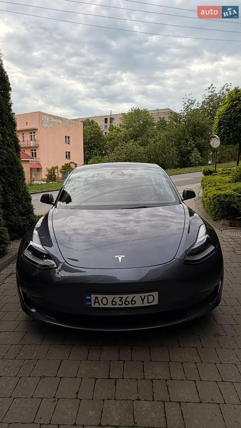 Tesla Model 3 2022 — 1