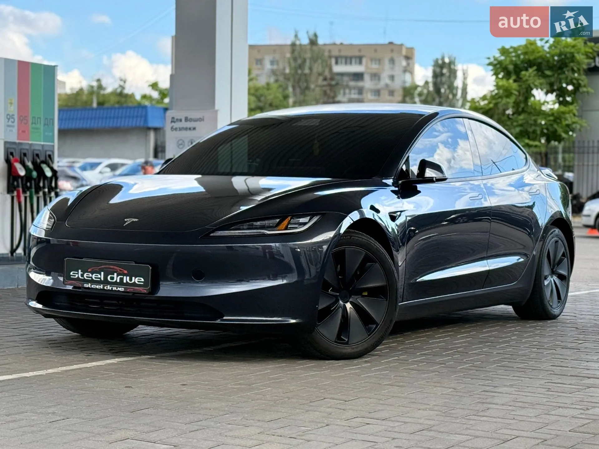 Tesla Model 3 2024 — 1
