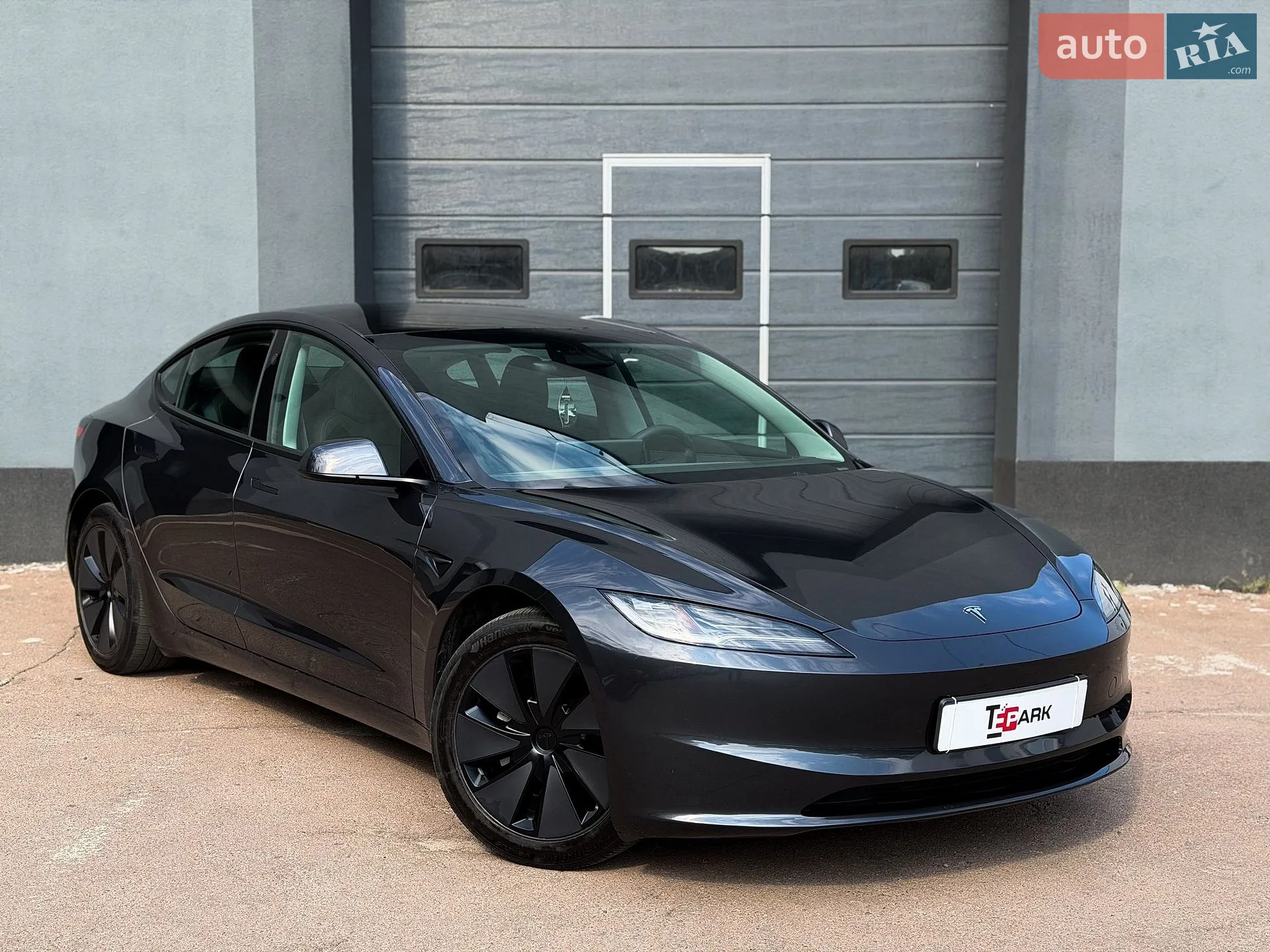 Tesla Model 3, 2024