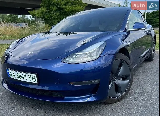 Tesla Model 3 2018 — 1