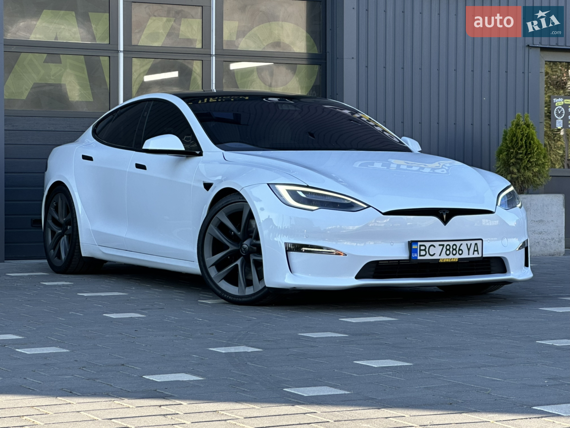 Tesla Model S 2021 — 1