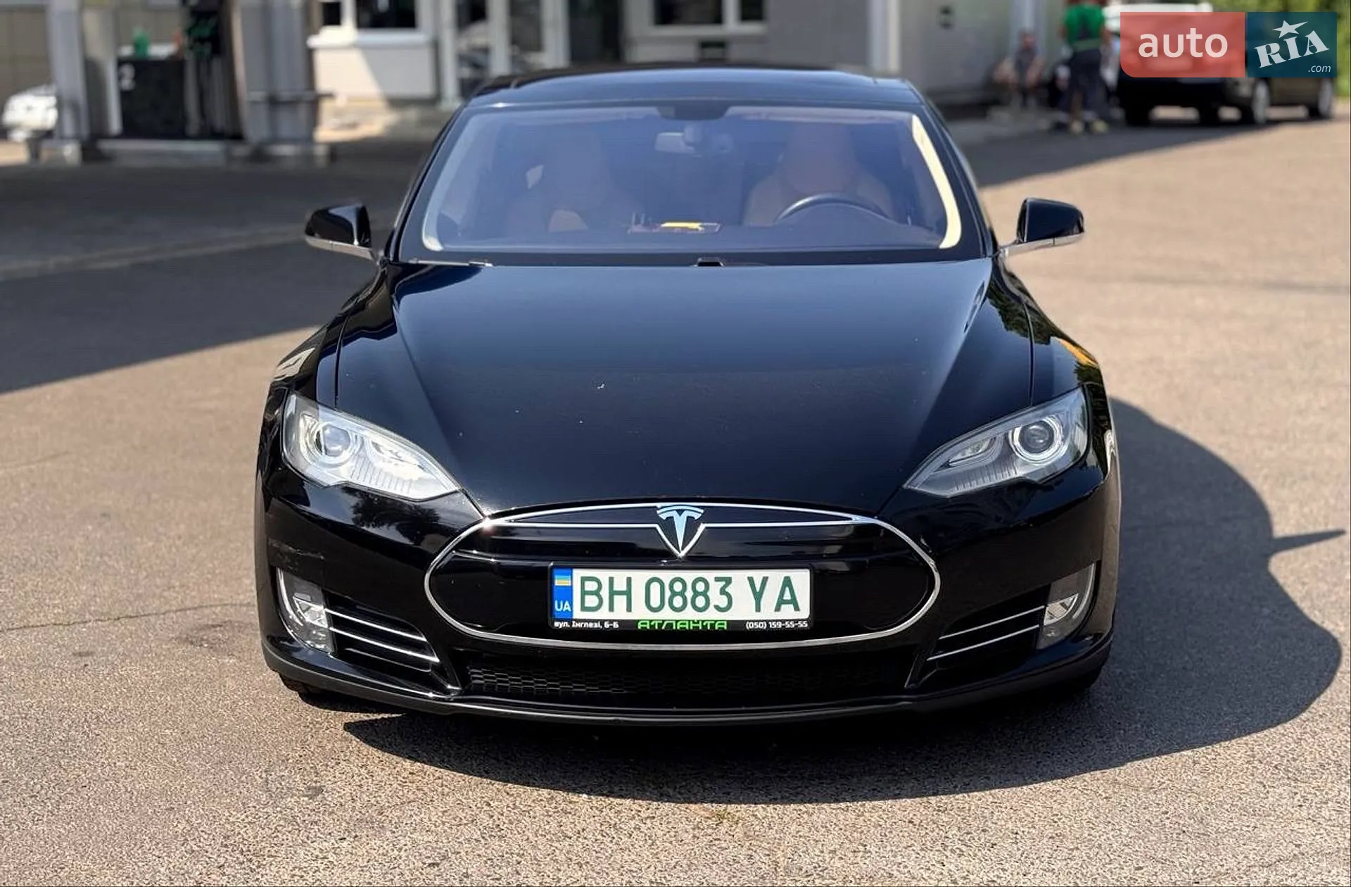 Tesla Model S, 2012