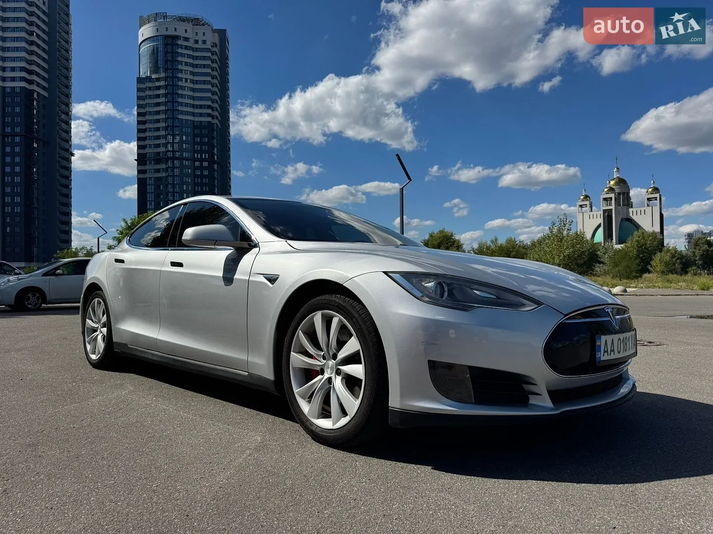 Tesla Model S, 2013