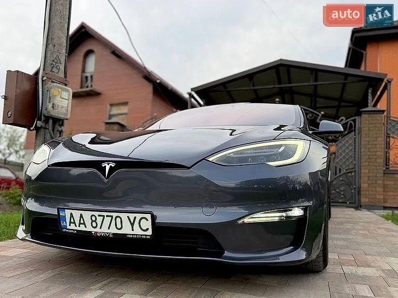Tesla Model S, 2021