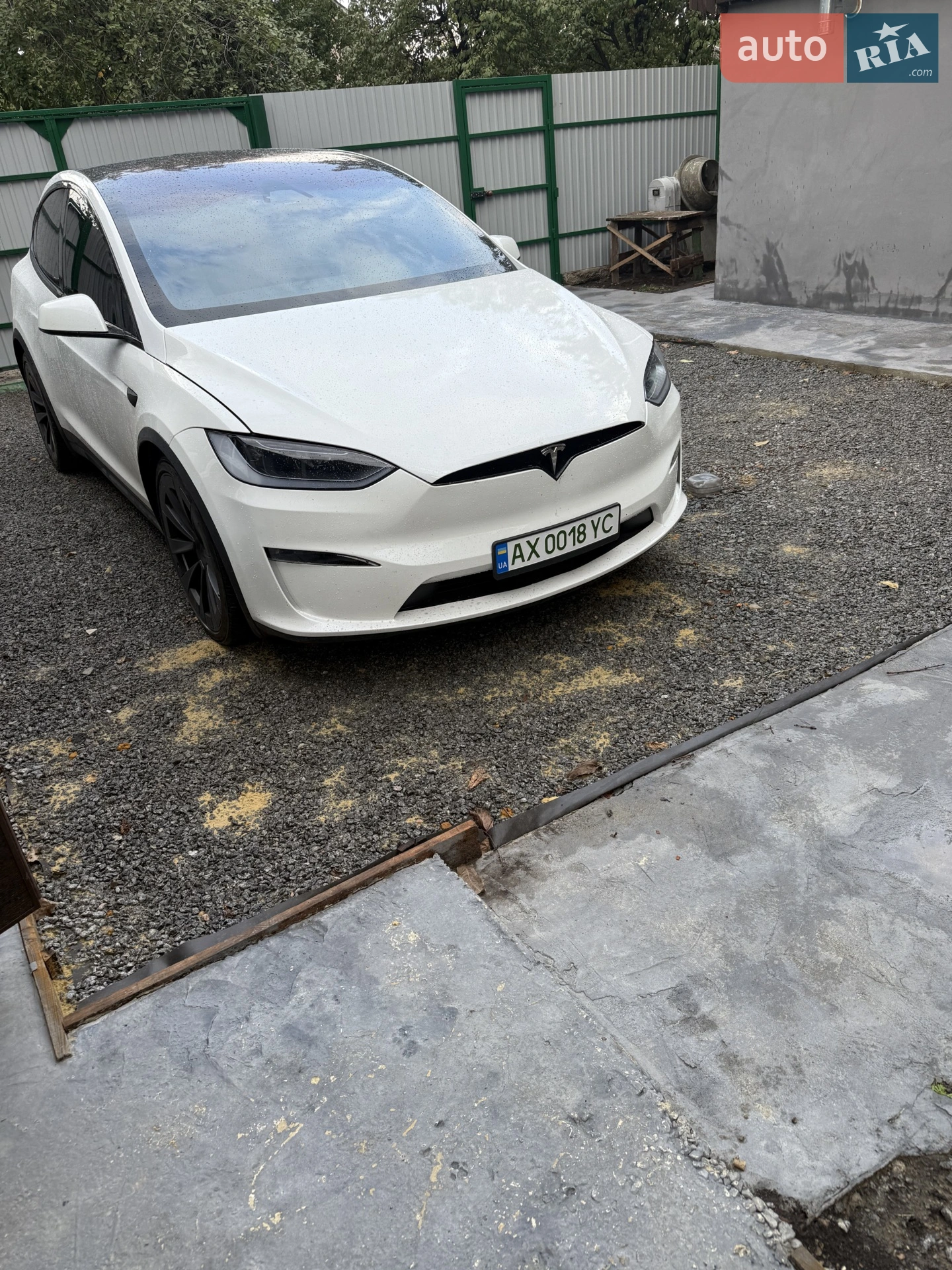 Tesla Model X, 2023