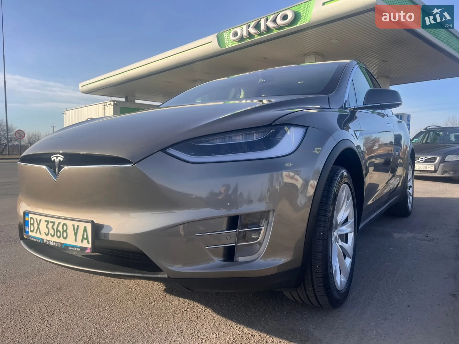 Tesla Model X 2016 — 1