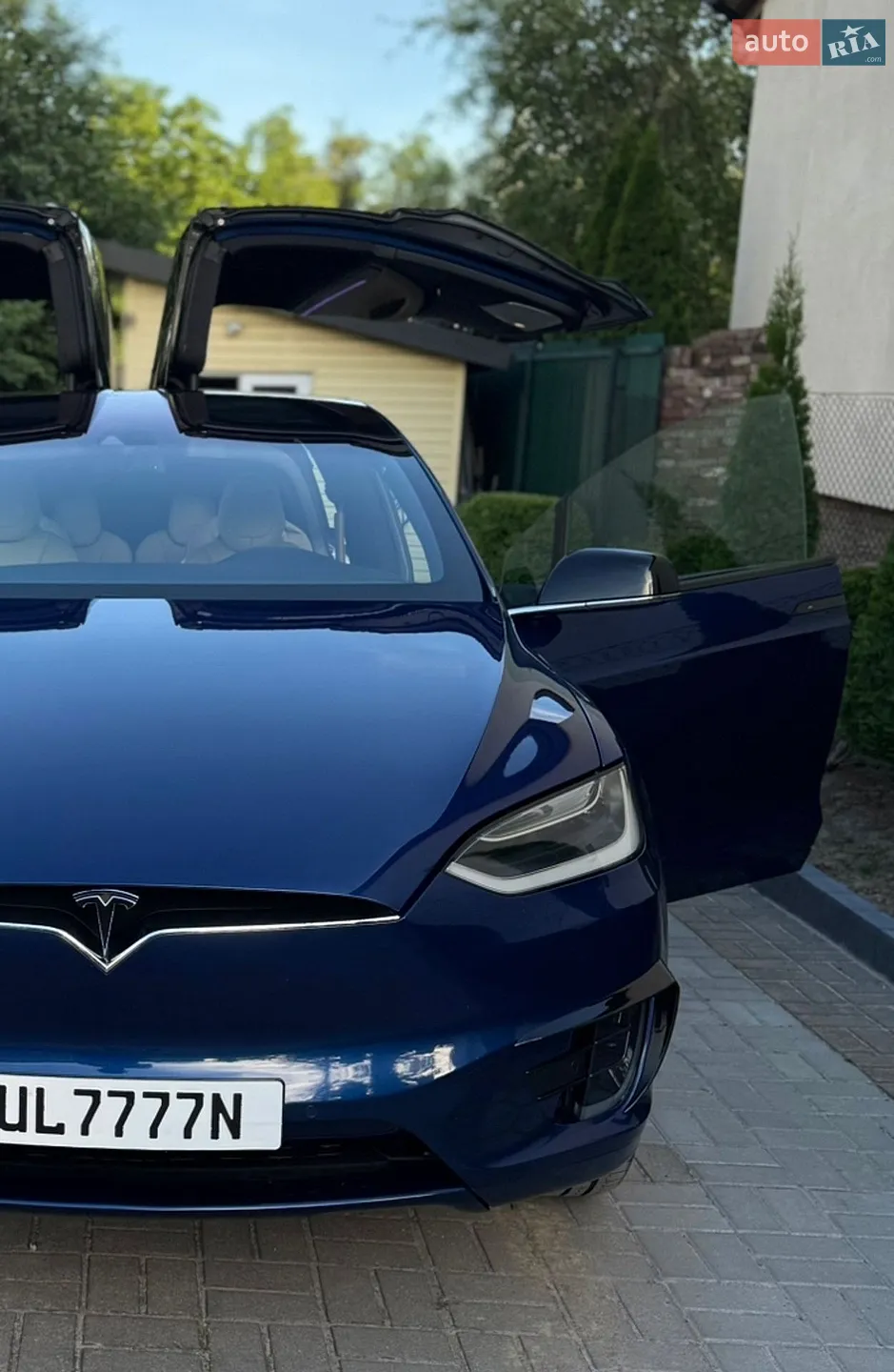 Tesla Model X, 2016
