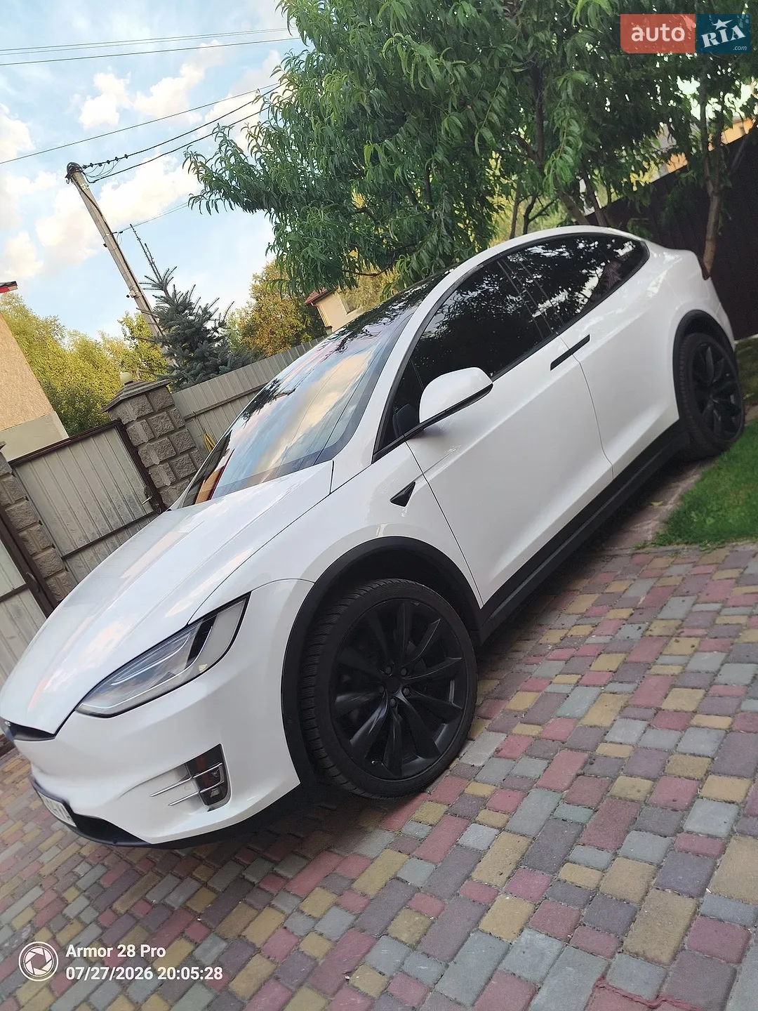 Tesla Model X 2020 — 1