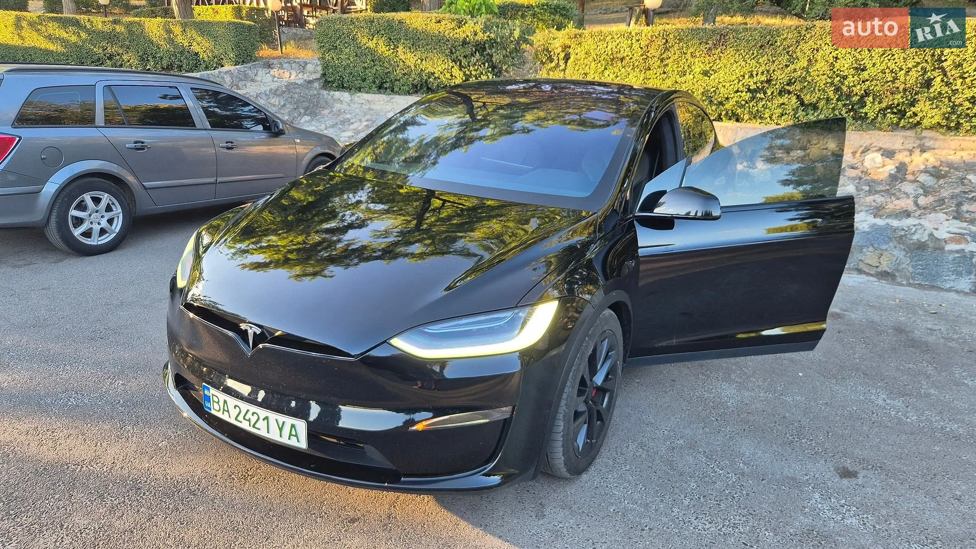 Tesla Model X 2023 — 1