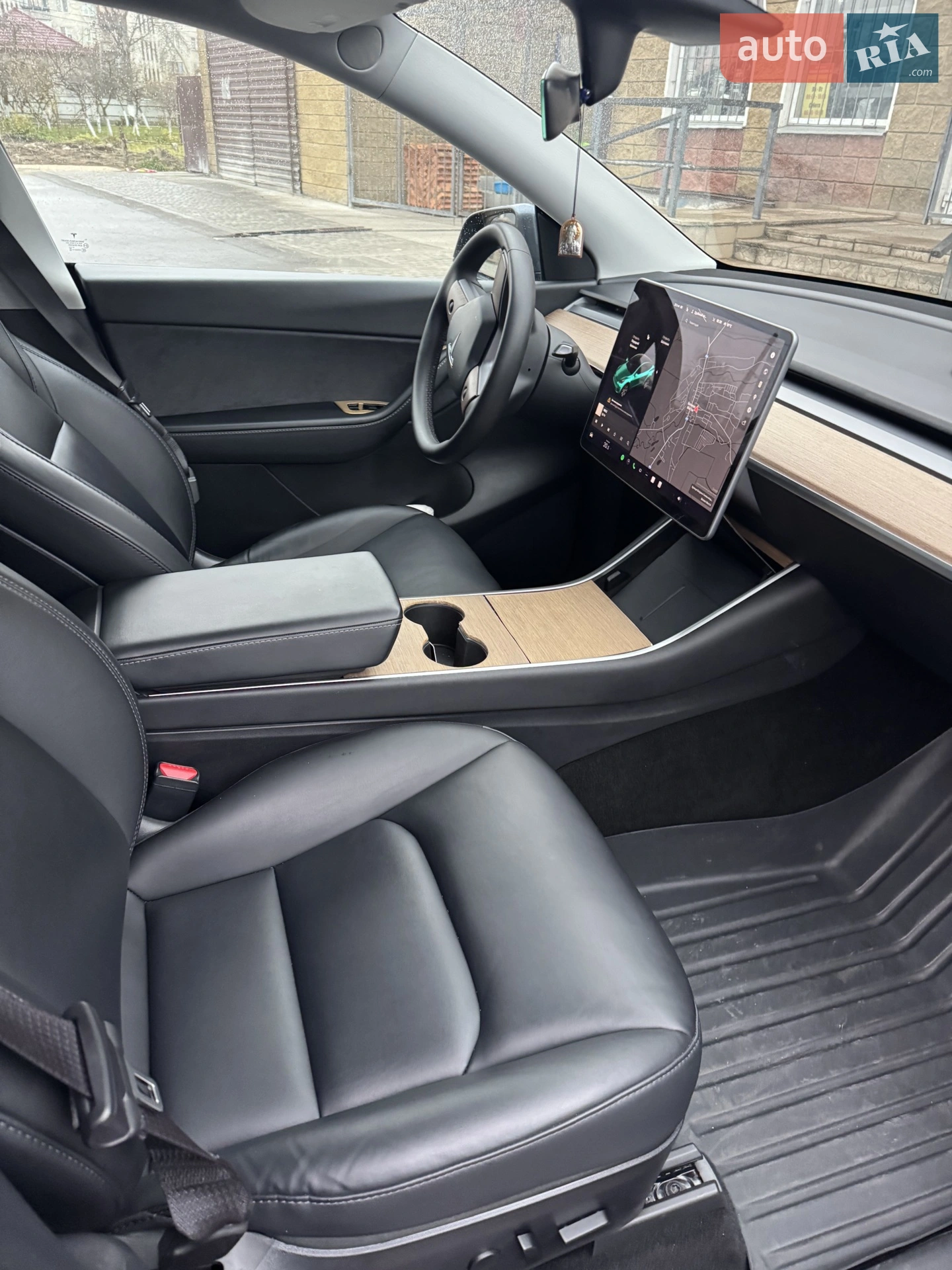 Tesla Model Y 2020 — 1
