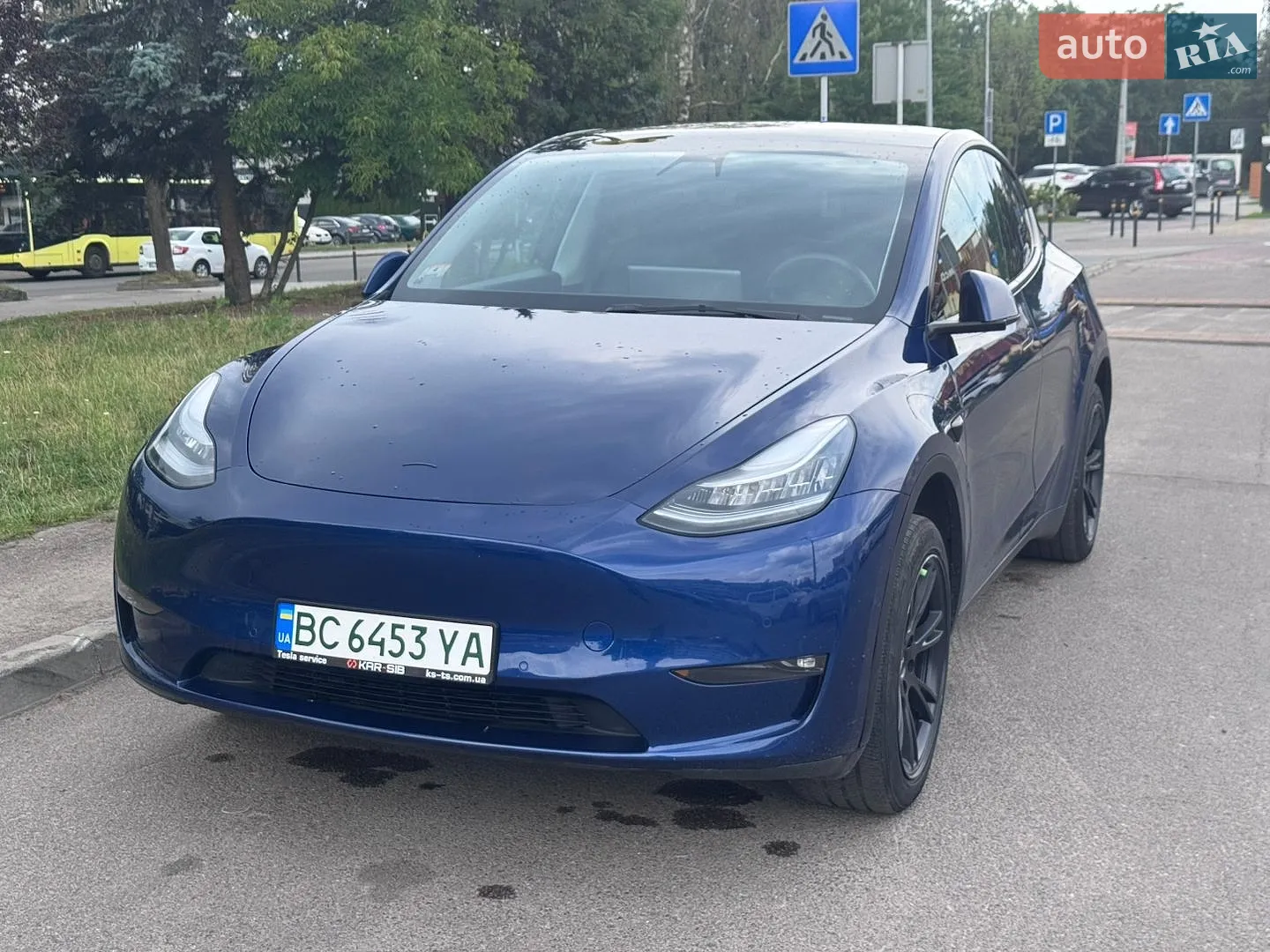 Tesla Model Y 2021 — 1