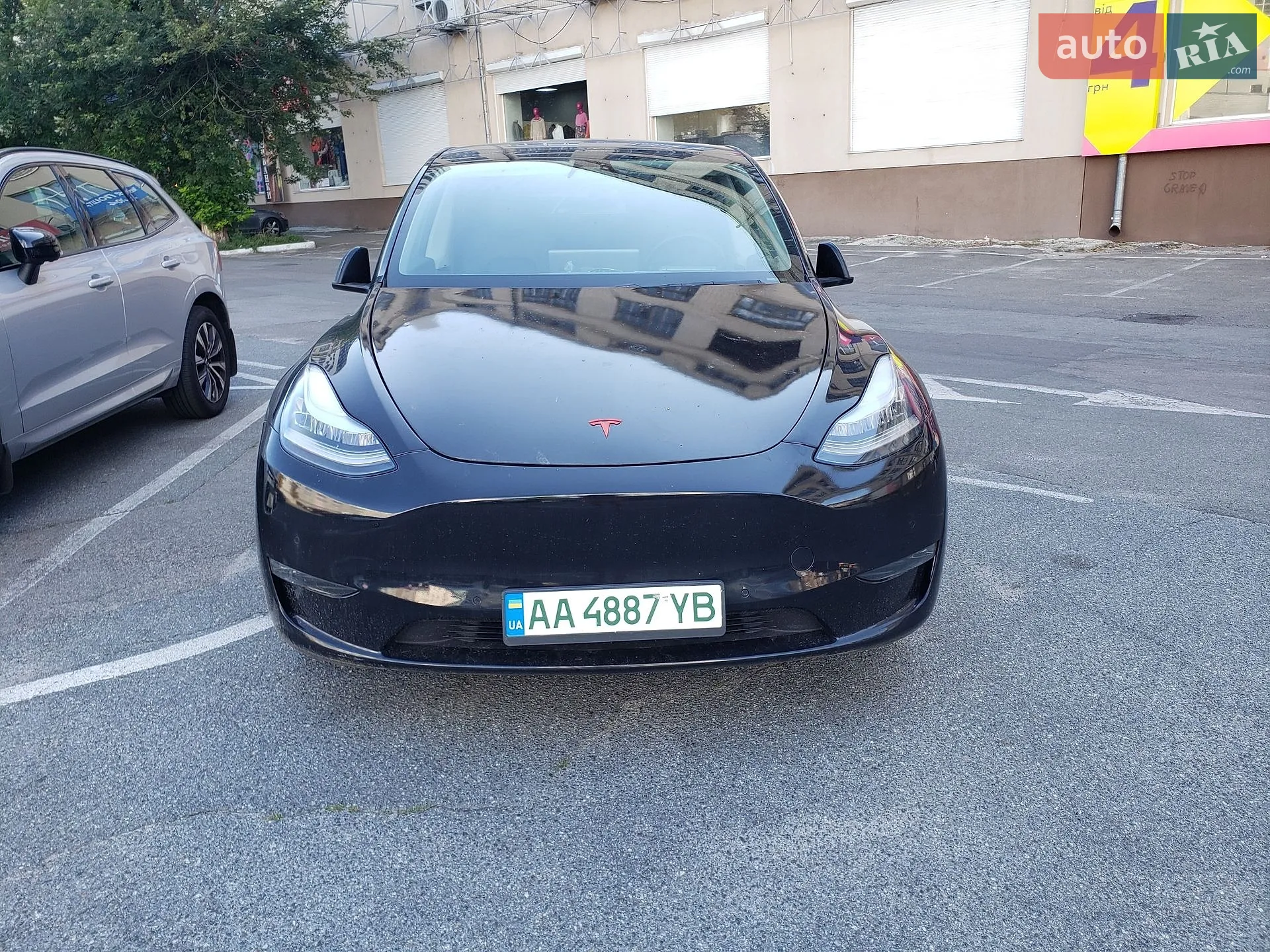 Tesla Model Y 2020 — 1