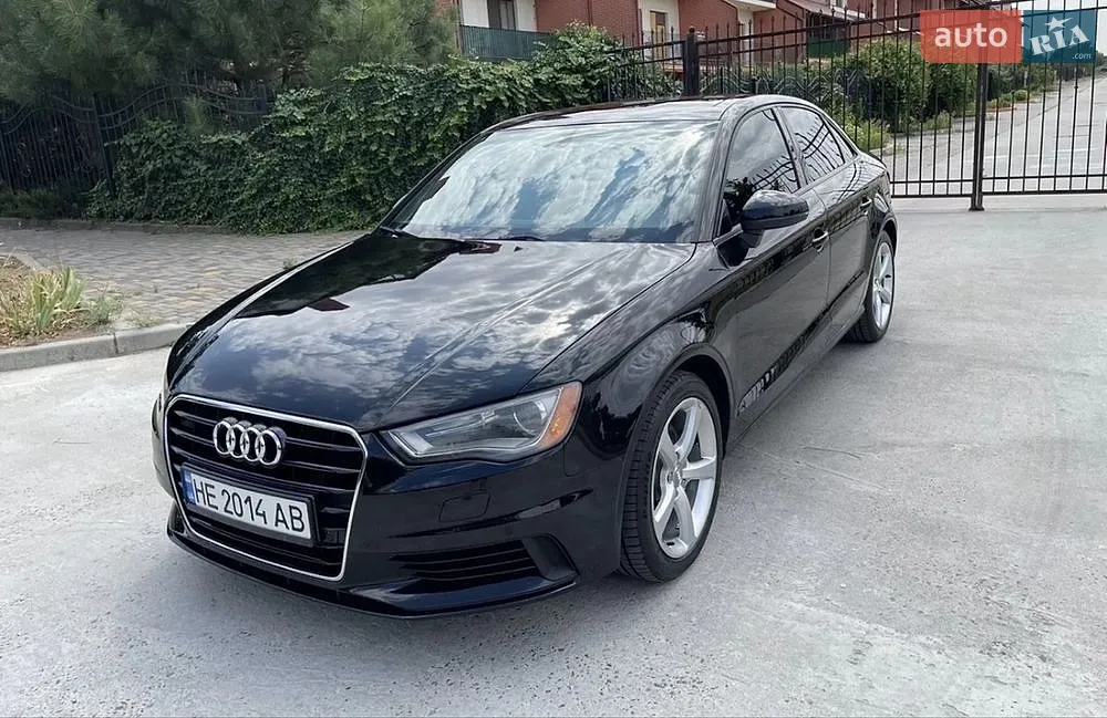 Audi A3 2015 — 1
