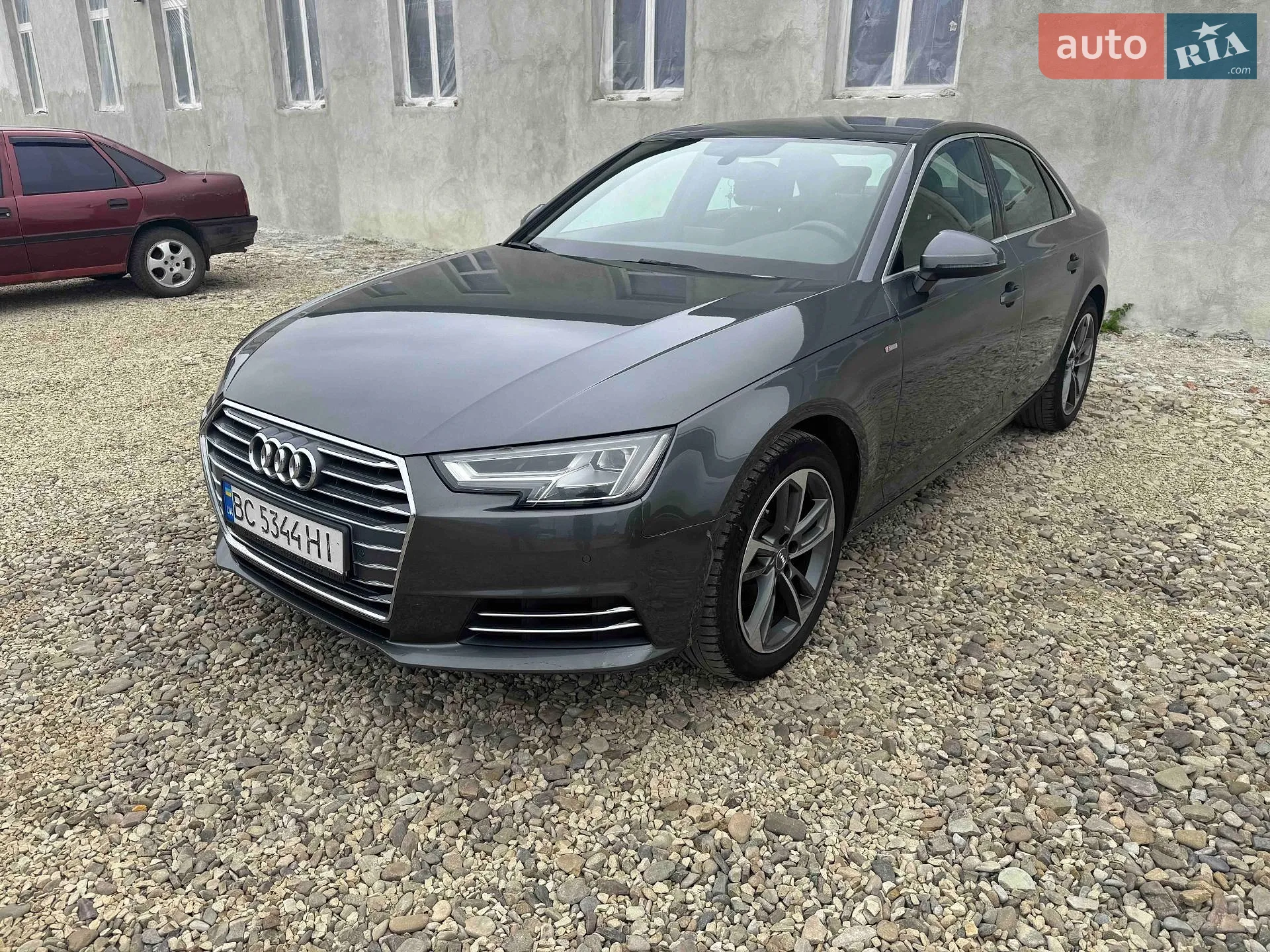 Audi A4 2018 — 1