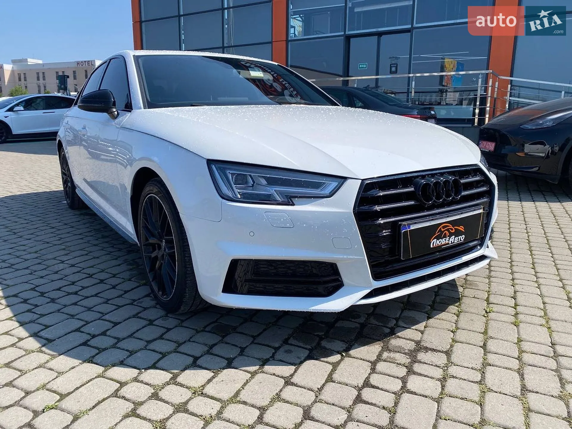 Audi A4 2017 — 1