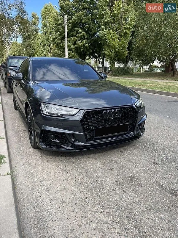 Audi A4 2018 — 1