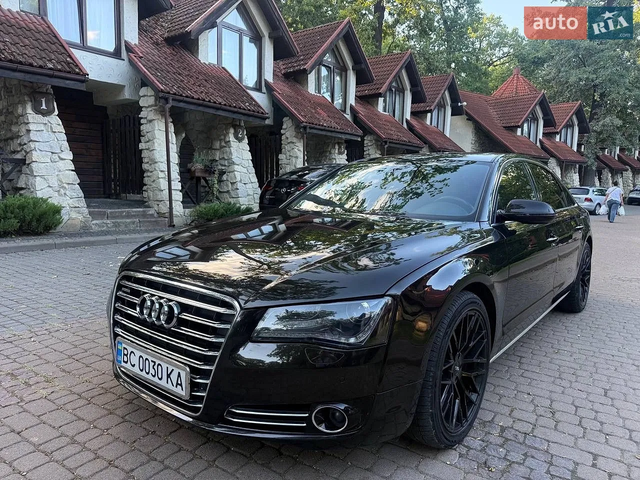 Audi A8 2012 — 1
