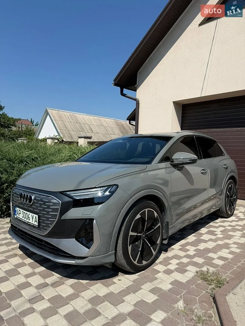 Audi Q4 e-tron 2023 — 1