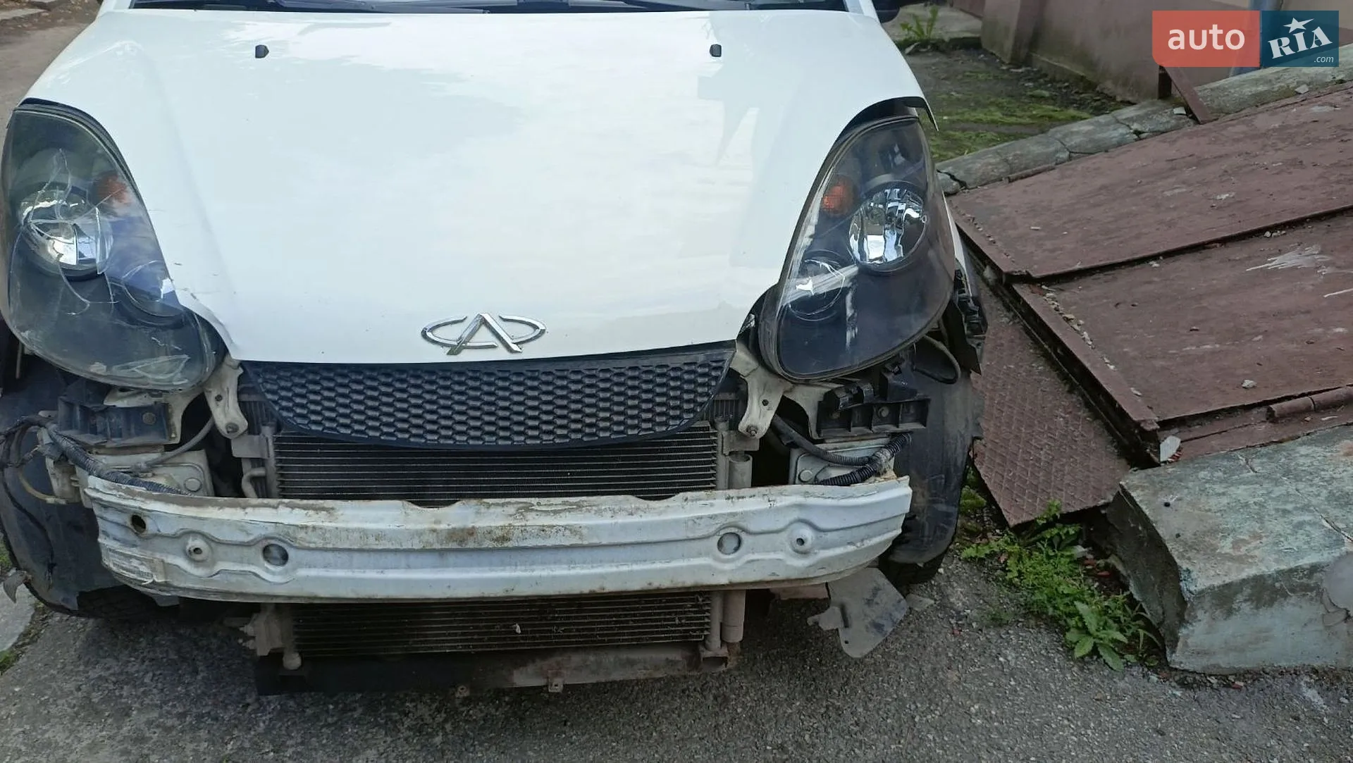 Chery Beat, 2012