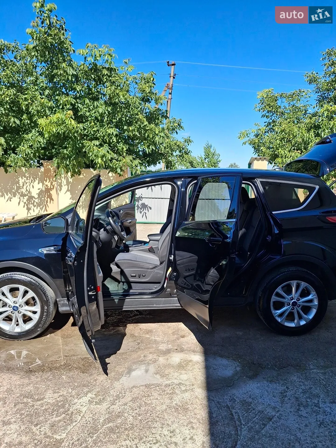 Ford Escape 2017 — 1