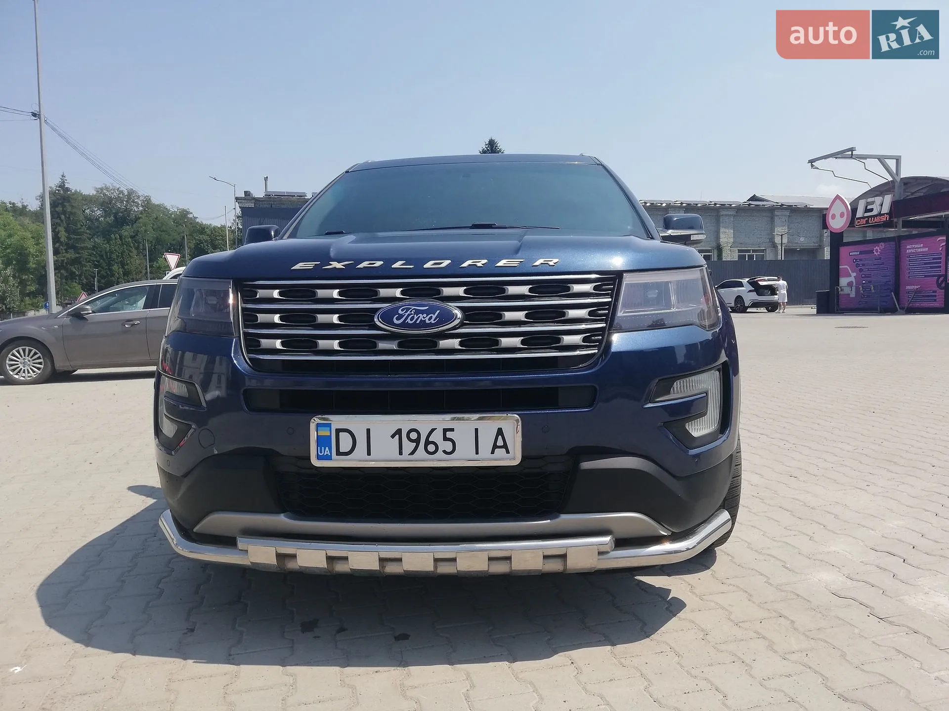 Ford Explorer 2015 — 1