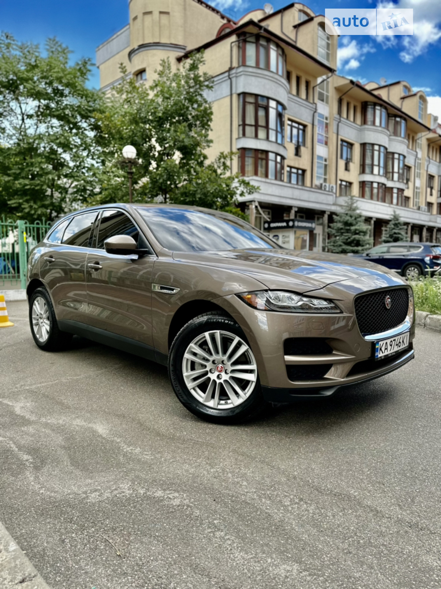Jaguar F-Pace, 2016