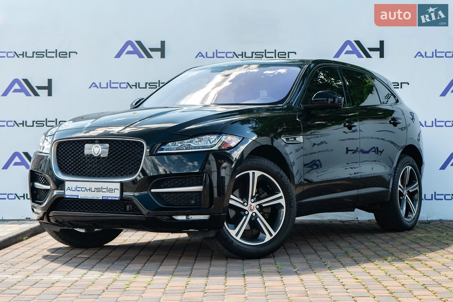 Jaguar F-Pace 2019 — 1