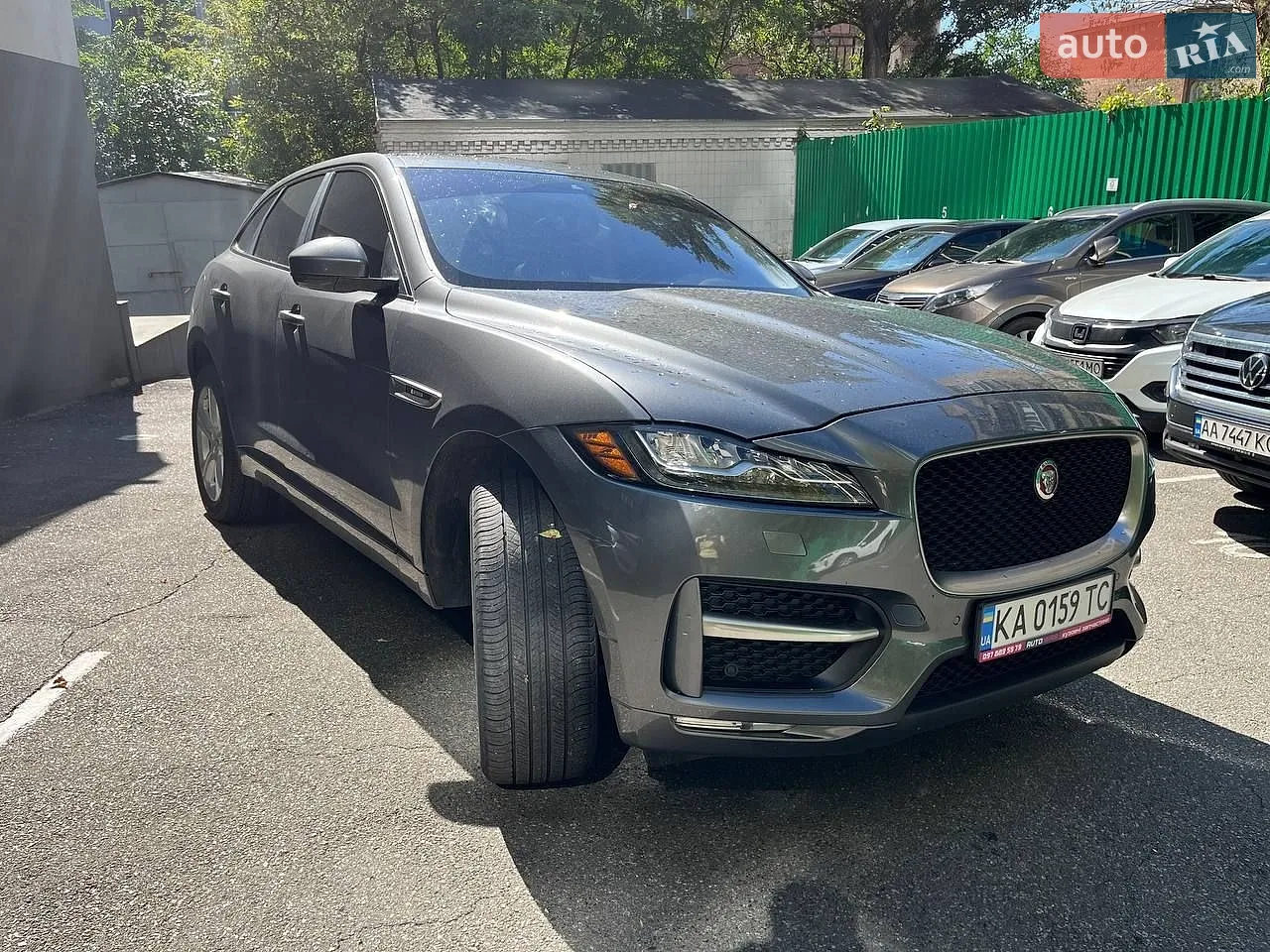 Jaguar F-Pace, 2016
