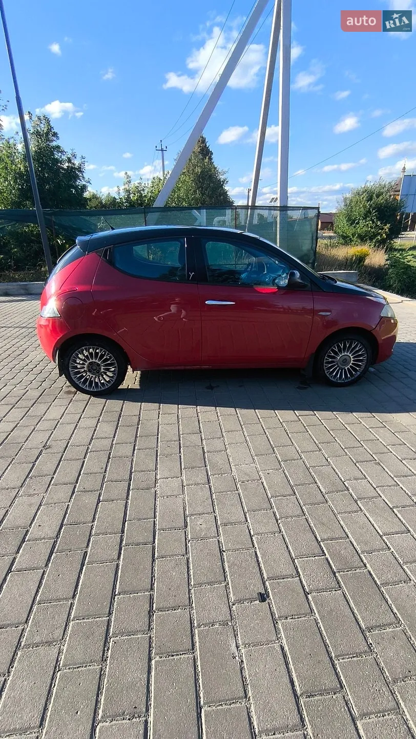 Lancia Ypsilon, 2012