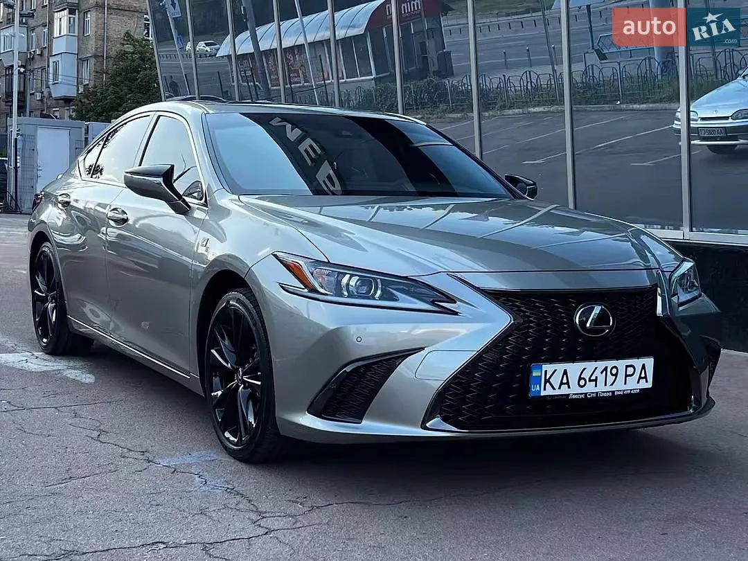 Lexus ES, 2023