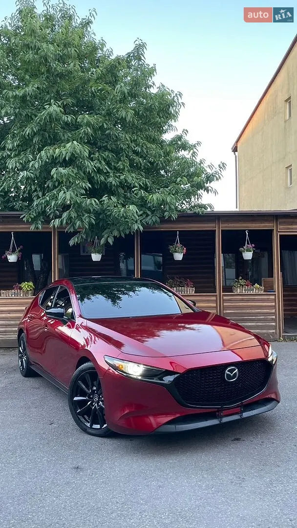 Mazda 3, 2019