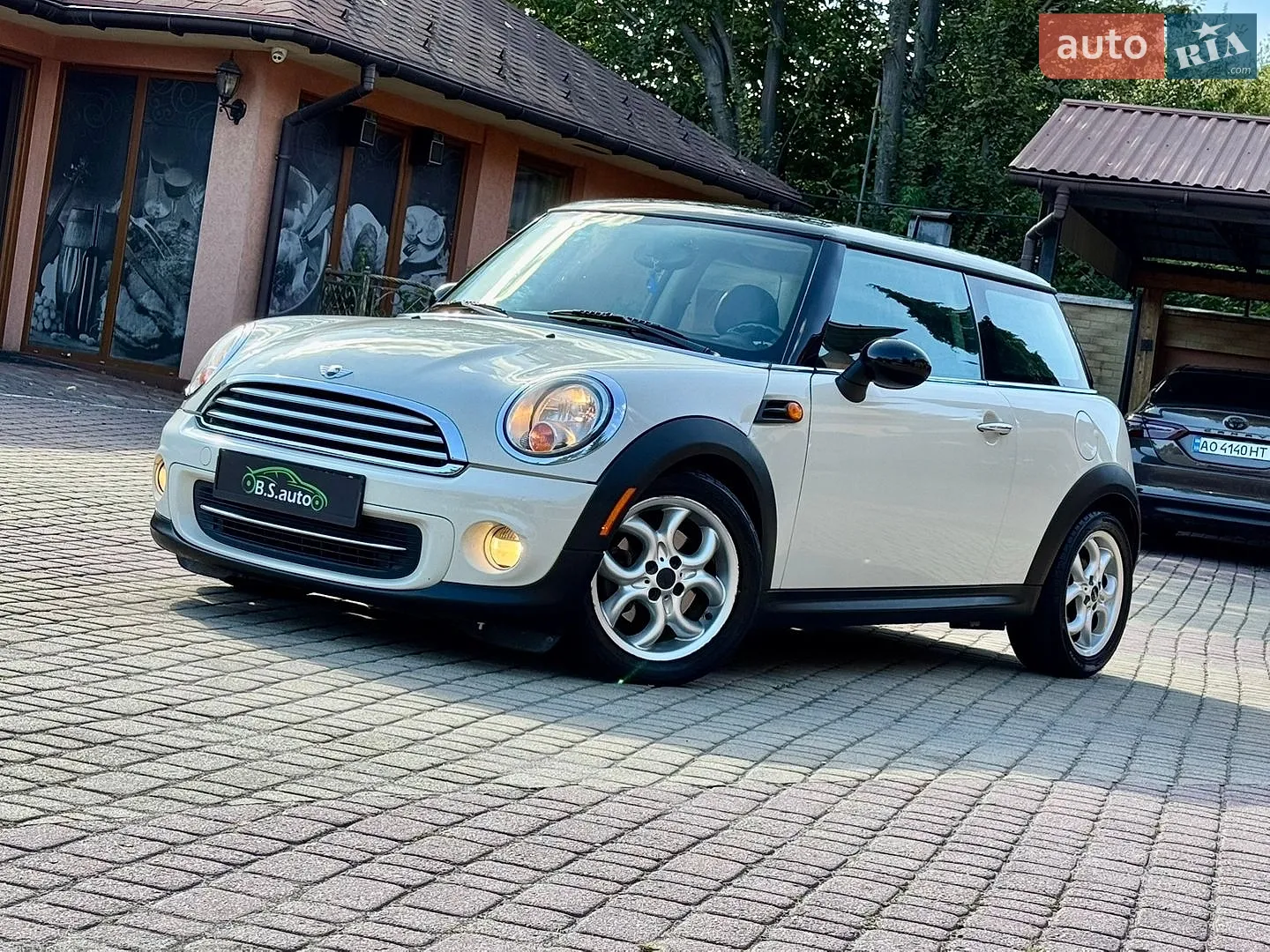 MINI Cooper 2011 — 1