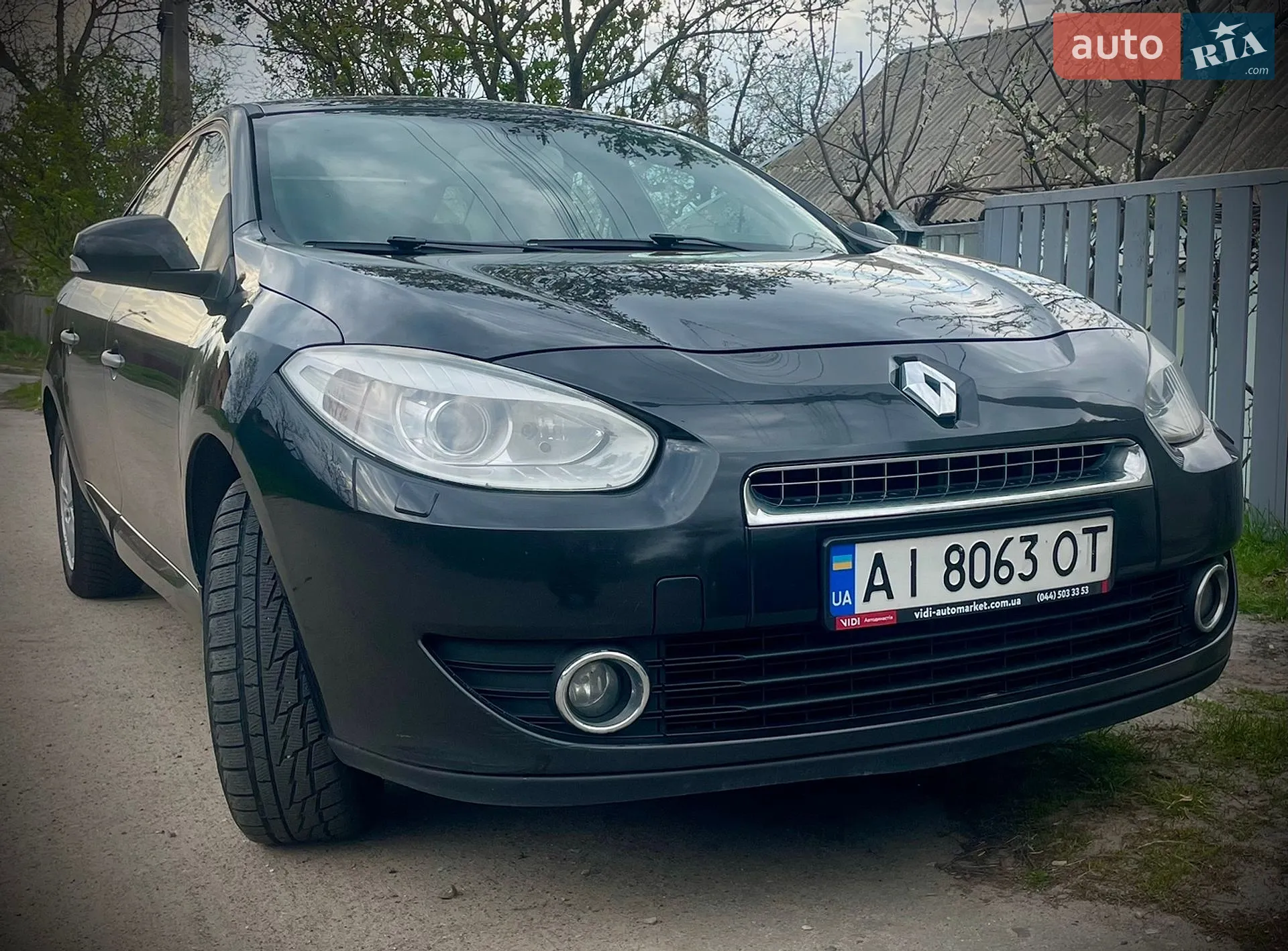 Renault Fluence 2011 — 1