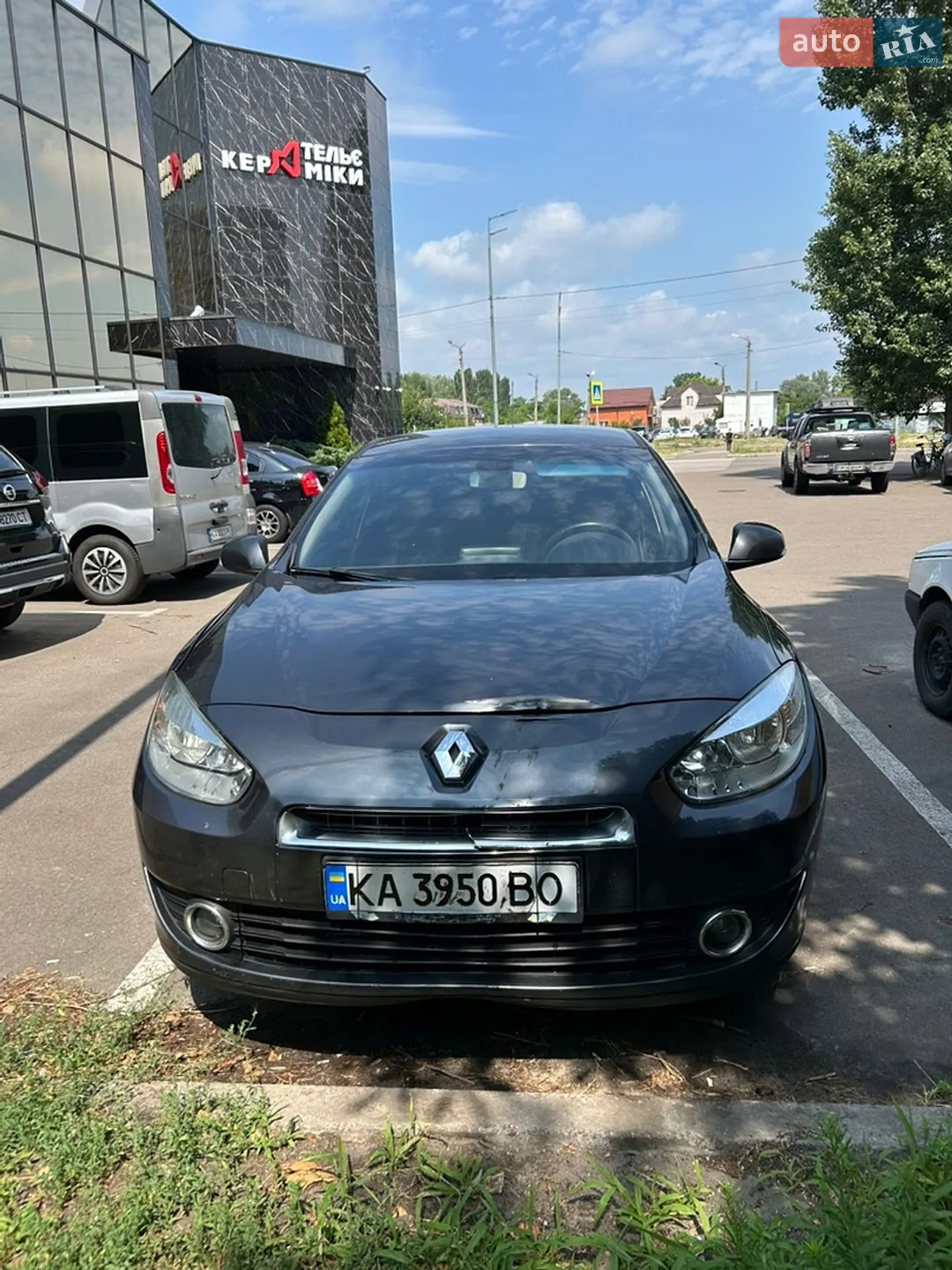 Renault Fluence 2011 — 1