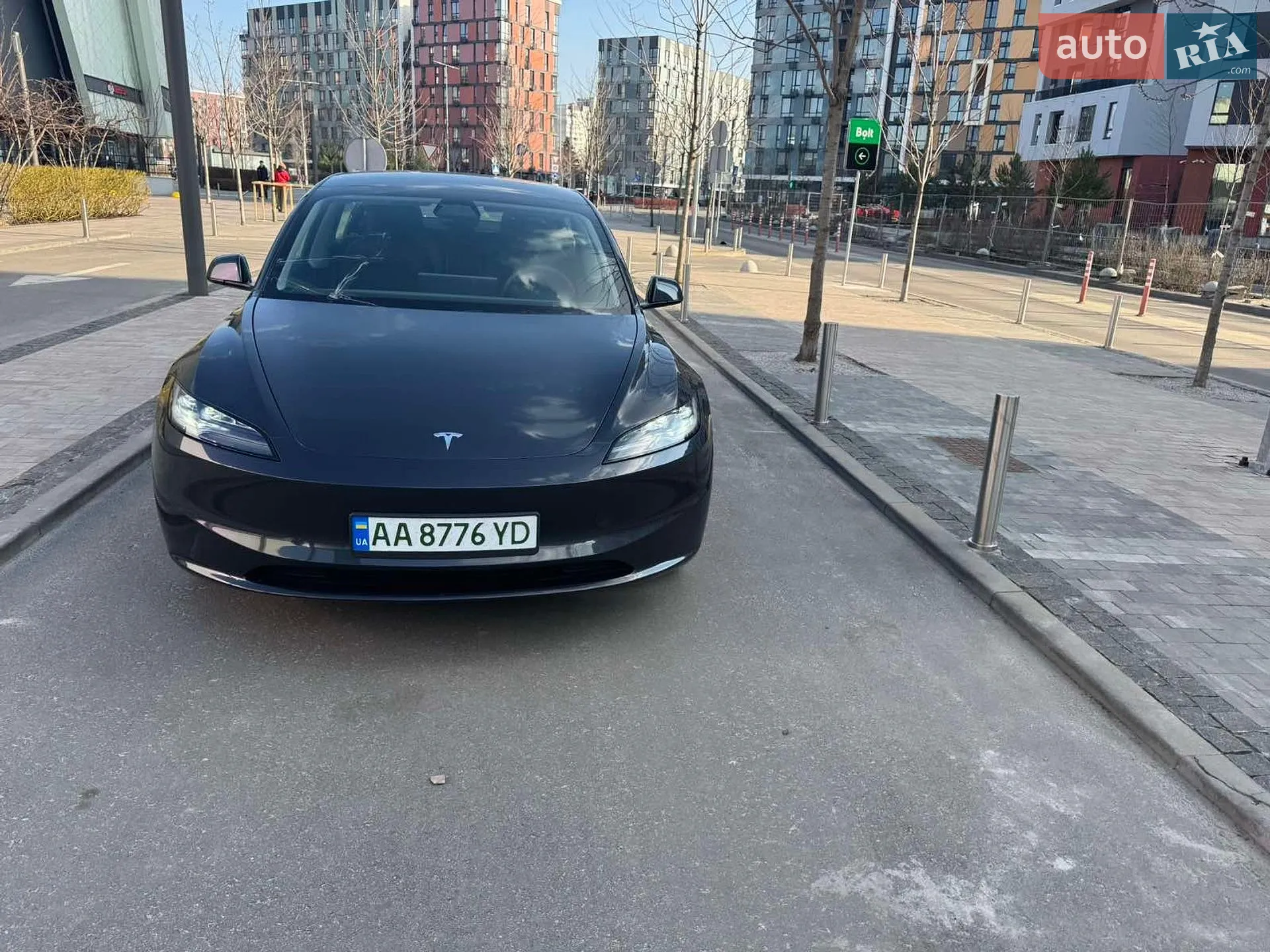 Tesla Model 3, 2025