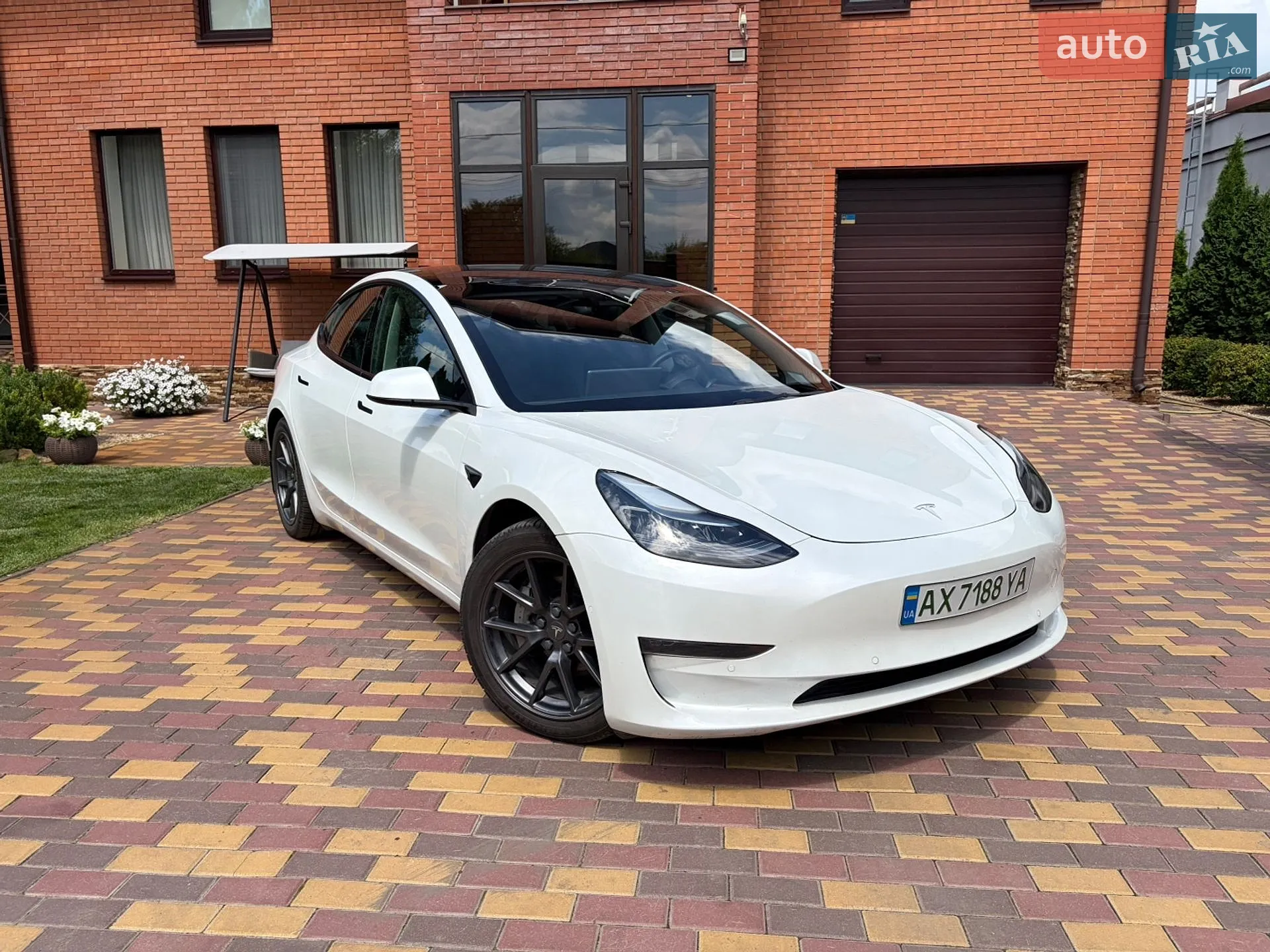 Tesla Model 3, 2022