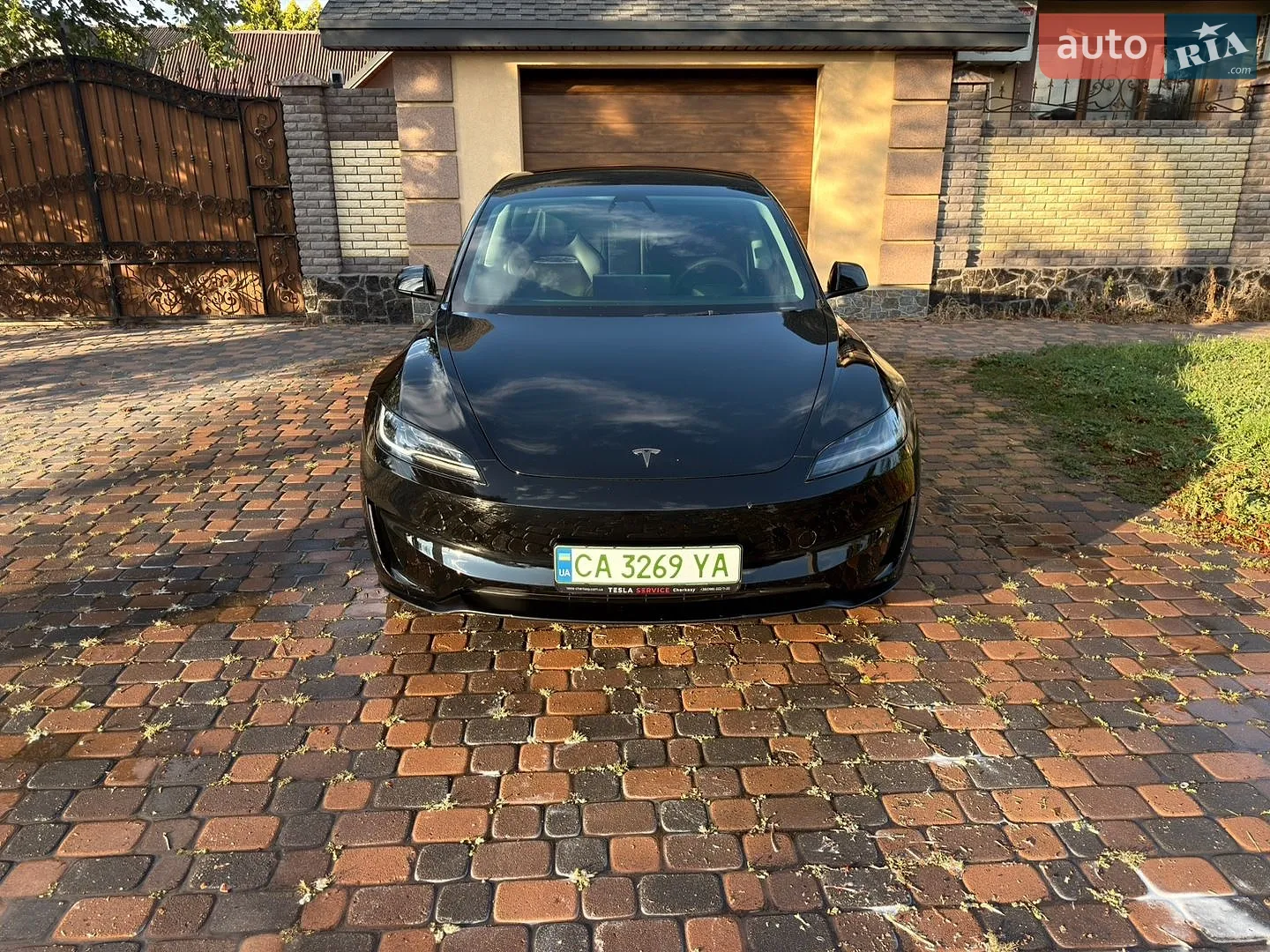 Tesla Model 3 2024 — 1
