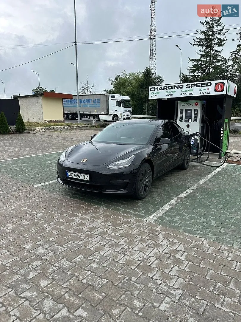 Tesla Model 3 2019 — 1