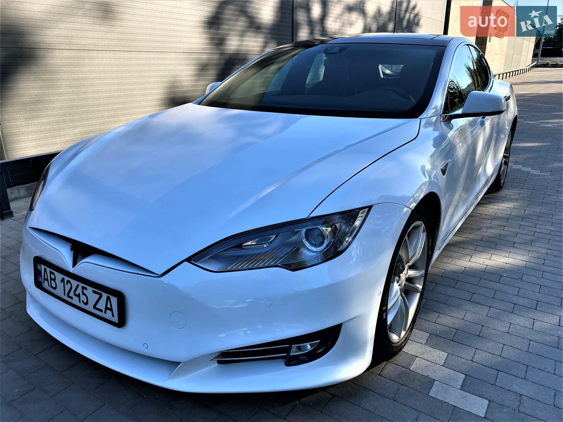 Tesla Model S 2015 — 1