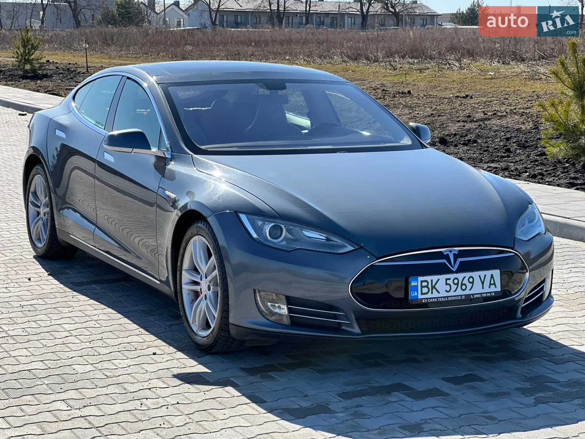 Tesla Model S, 2013