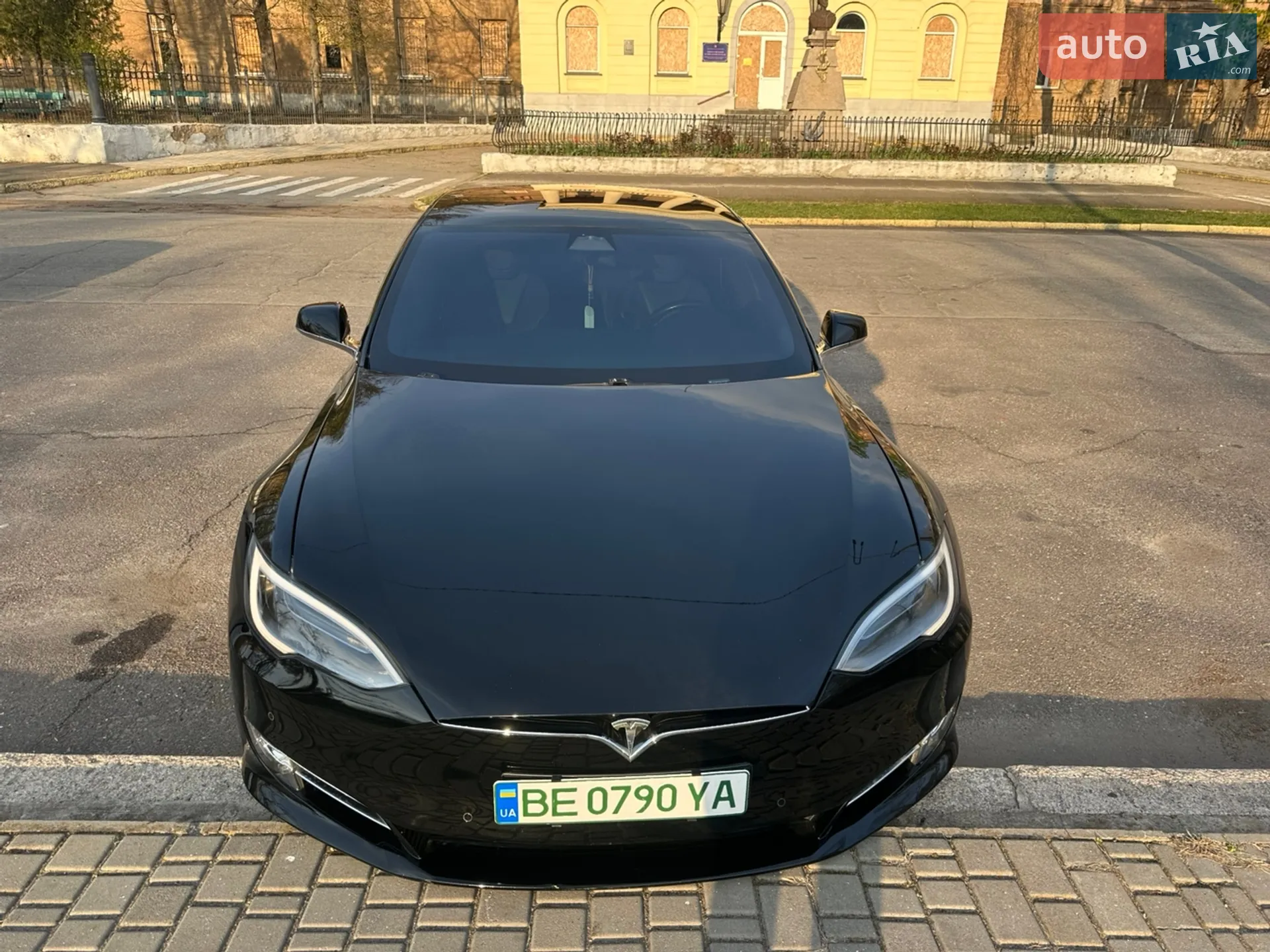 Tesla Model S, 2018