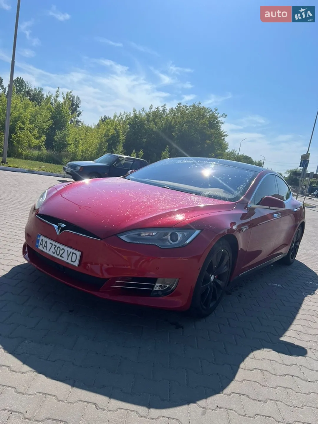 Tesla Model S, 2014
